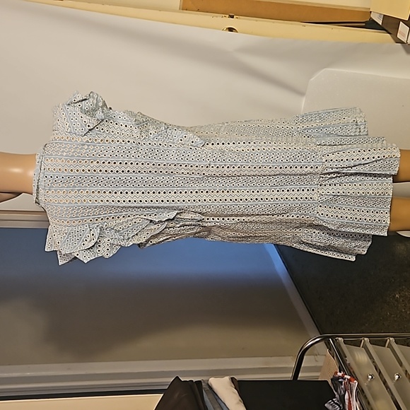 U89... NWT BCBG Maxazria Dress - Picture 5 of 9